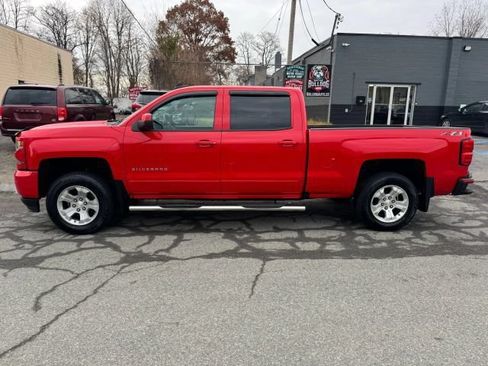 Used 2018 Chevrolet Silverado 1500 LT w/ All Star Edition AWD/4WD image 8
