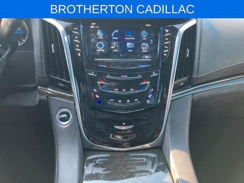 Used 2017 Cadillac Escalade ESV Platinum AWD/4WD image 24