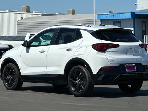 Used 2024 Buick Encore GX Sport Touring FWD image 7