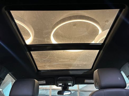 Used 2021 Chevrolet Blazer RS w/ LPO, Floor Liner Package AWD/4WD image 22
