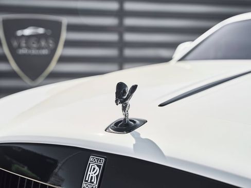 Used 2018 Rolls-Royce Wraith RWD image 8