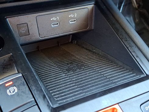 Certified 2025 Nissan Kicks SR image 25