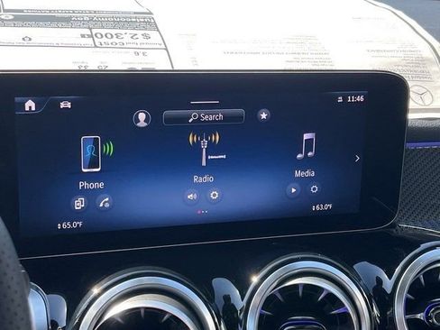 Used 2024 Mercedes-Benz GLB 250 image 18