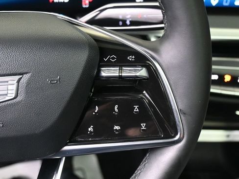 Used 2024 Cadillac Lyriq Sport RWD image 21