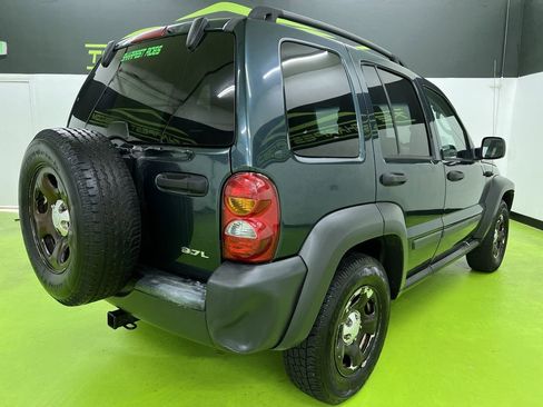 Used 2006 Jeep Liberty Sport AWD/4WD image 10