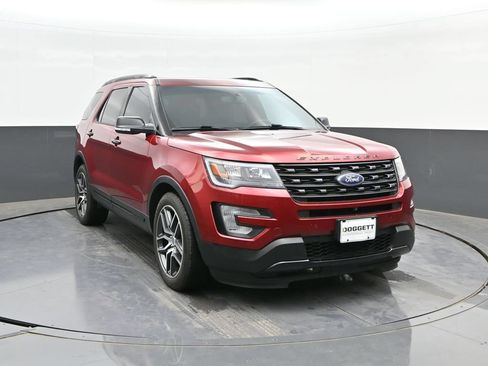 Used 2016 Ford Explorer Sport w/ Equipment Group 401A AWD/4WD image 22