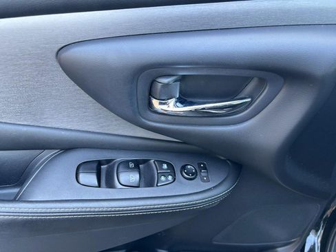 Used 2020 Nissan Murano SV FWD image 18