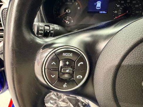 Used 2020 Kia Soul GT-Line FWD image 35