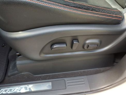 Used 2021 Nissan Titan PRO-4X w/ Pro-4x Convenience Package AWD/4WD image 27