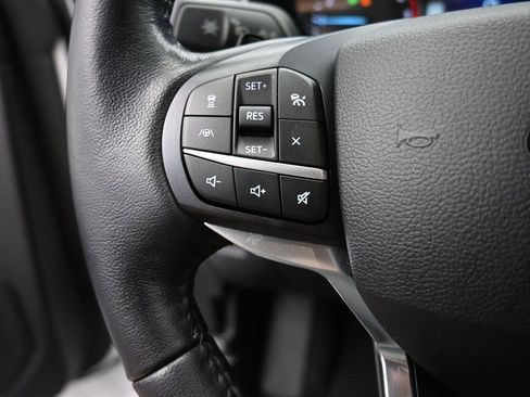 Used 2020 Ford Explorer Limited image 6