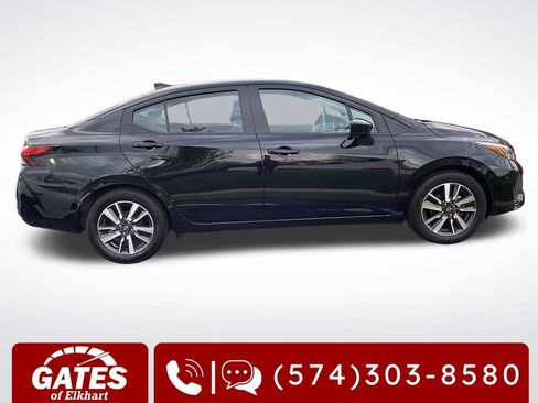 Used 2025 Nissan Versa SV FWD image 10