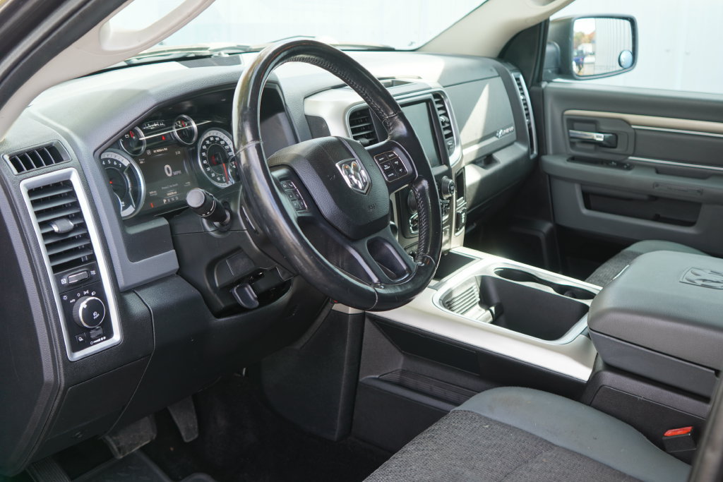 Used 2017 RAM 1500 Big Horn AWD/4WD image 14