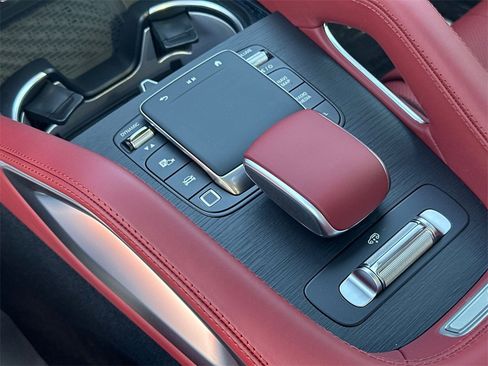 New 2026 Mercedes-Benz GLS 580 4MATIC image 34