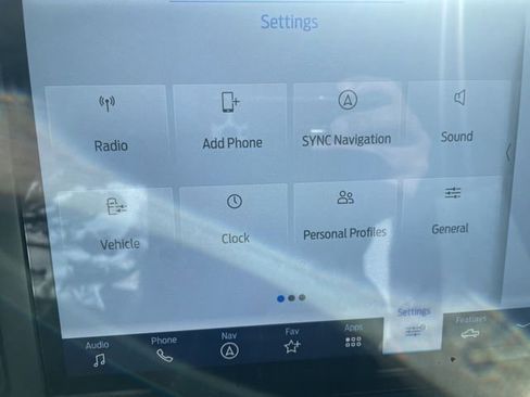 Used 2023 Ford F150 Lariat w/ Equipment Group 502A High image 4