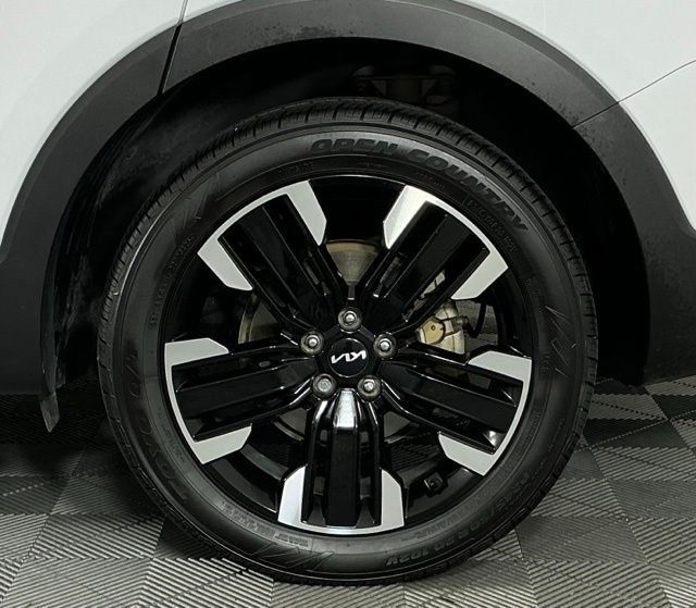 Used 2024 Kia Telluride SX FWD image 10