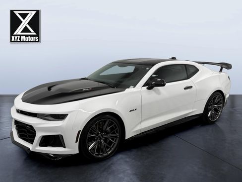 Used 2022 Chevrolet Camaro ZL1 RWD image 1