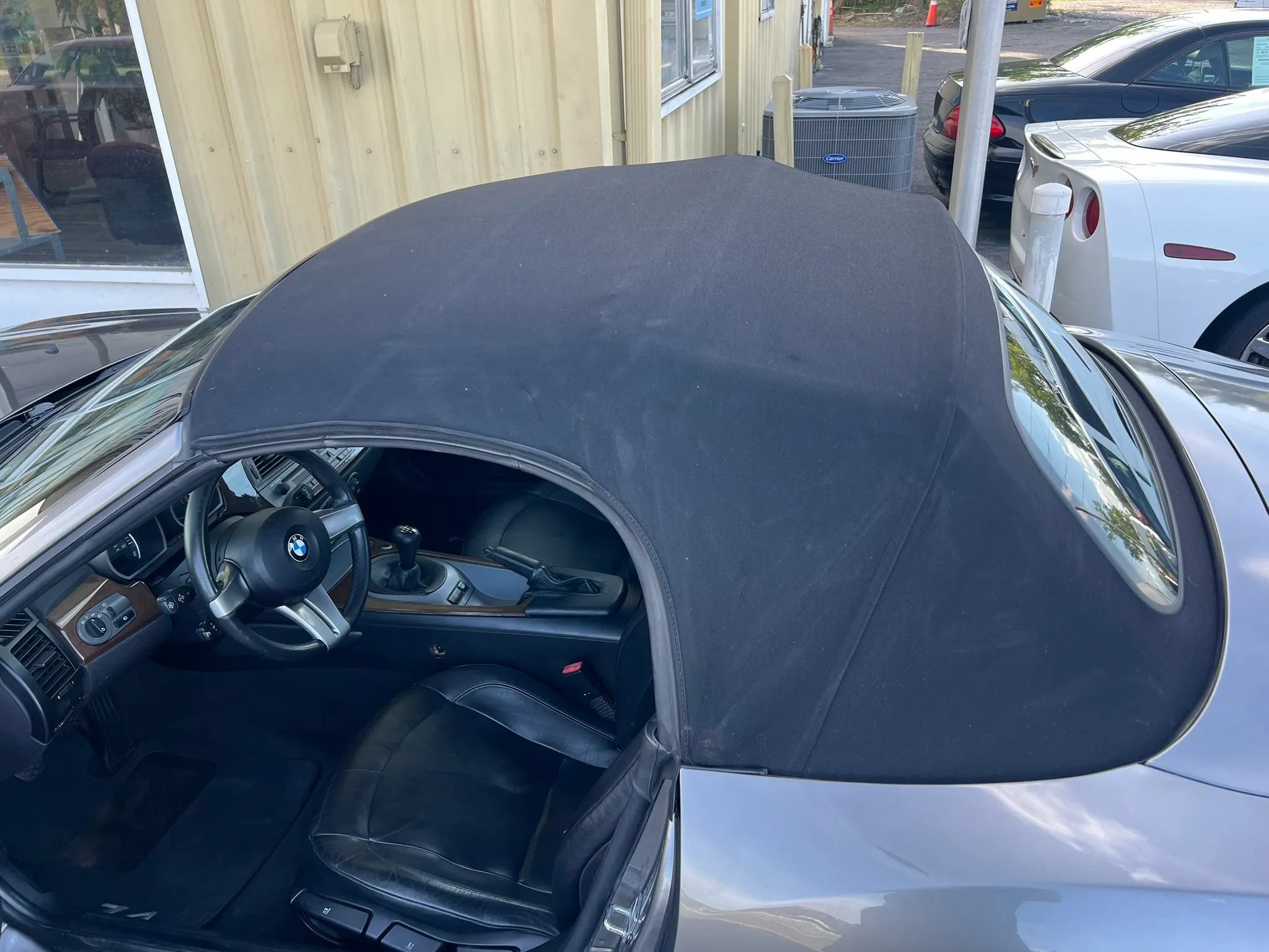 Used 2003 BMW Z4 2.5i RWD image 14