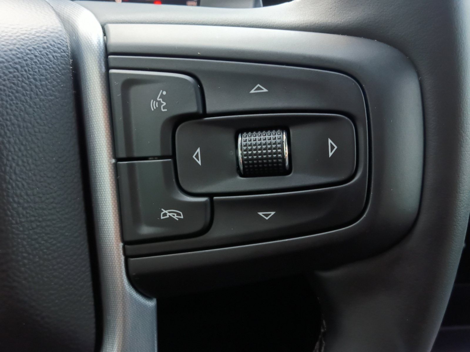 Used 2026 GMC Sierra 1500 SLT AWD/4WD image 19
