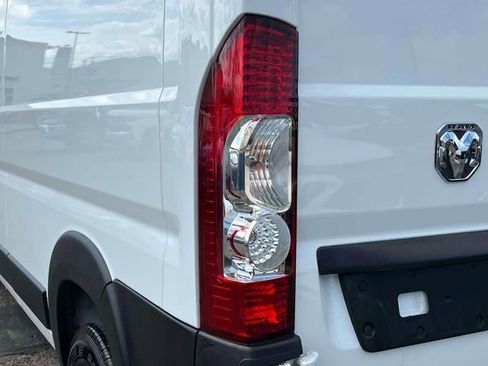 Used 2026 RAM ProMaster 2500 w/ Convenience Group FWD image 12