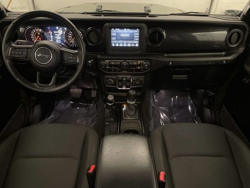Used 2021 Jeep Wrangler Unlimited Sport AWD/4WD image 11