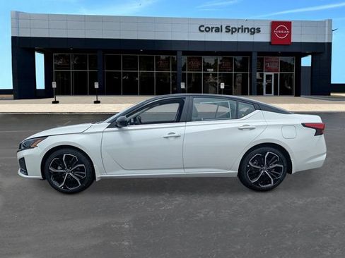 New 2026 Nissan Altima 2.5 SR FWD image 2
