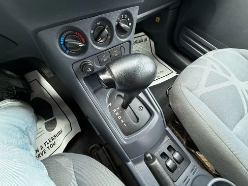 Used 2013 Ford Transit Connect XLT image 8