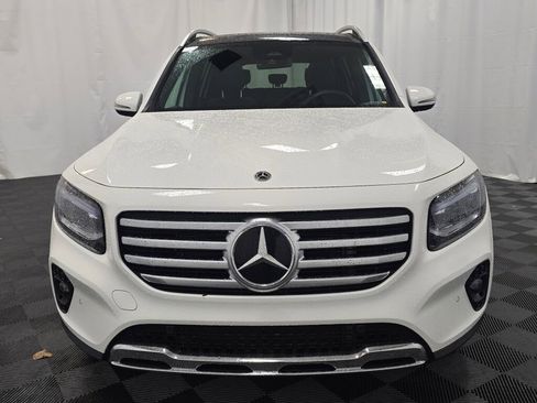 Used 2025 Mercedes-Benz GLB 250 4MATIC image 9