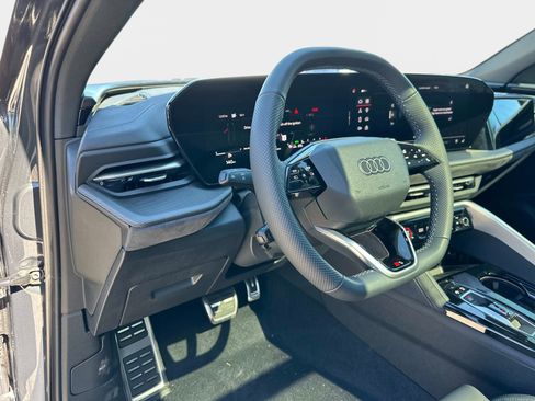 New 2025 Audi SQ5 Premium Plus image 19
