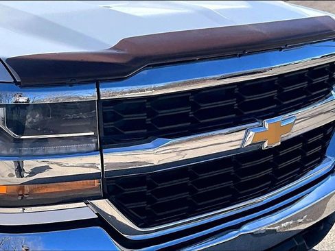 Used 2017 Chevrolet Silverado 1500 LT image 31