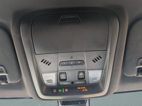 Used 2022 Chevrolet Blazer RS FWD image 22
