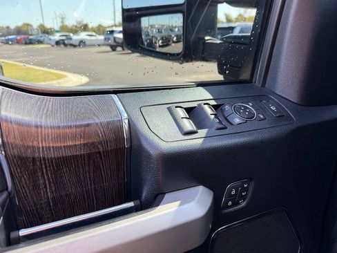 Used 2021 Ford F250 Lariat AWD/4WD image 11