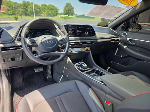 Used 2023 Hyundai Sonata SEL Plus FWD image 18