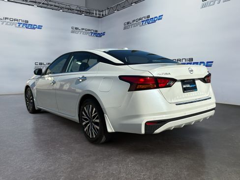 Used 2023 Nissan Altima 2.5 SV FWD image 7