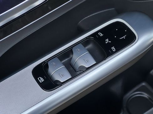 Certified 2023 Mercedes-Benz GLC 300 4MATIC image 13