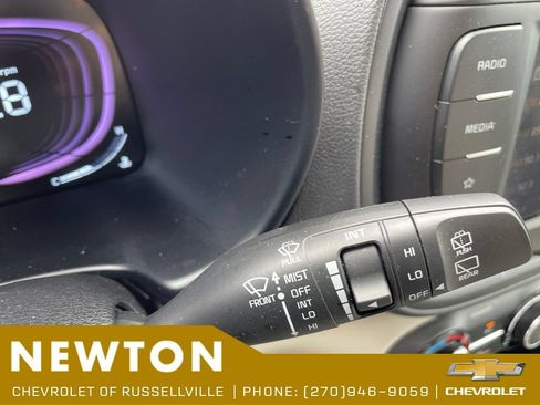 Used 2025 Kia Soul LX w/ LX Technology Package FWD image 17