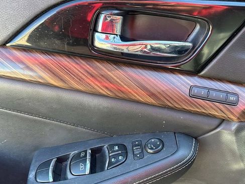 Used 2017 Nissan Maxima Platinum image 28