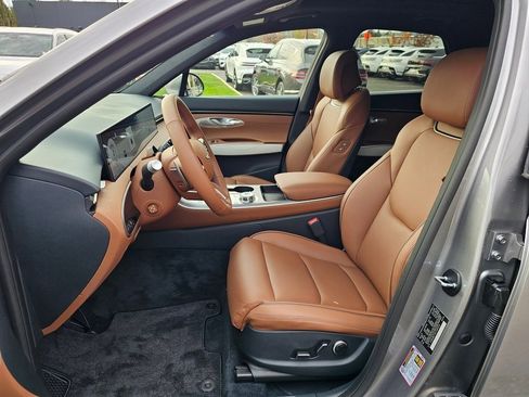 New 2026 Genesis GV70 2.5T Advanced image 21