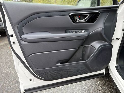 Used 2025 Subaru Forester Limited w/ Popular Package #1 image 18