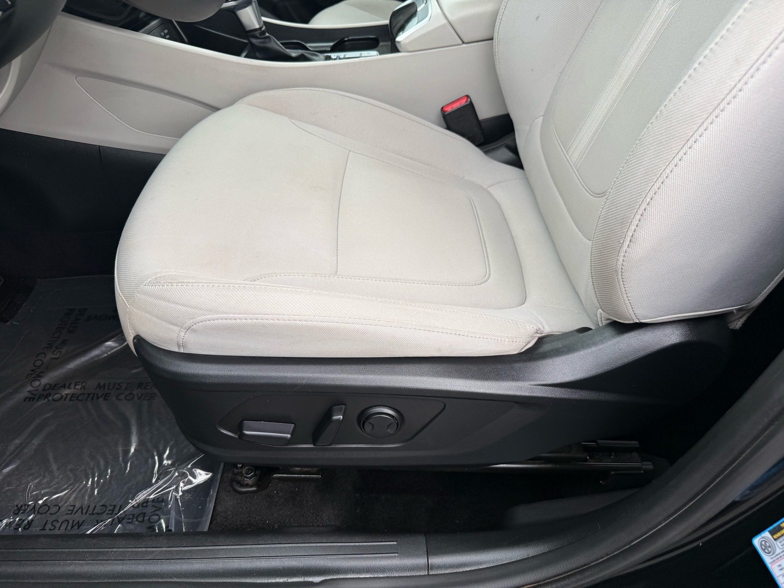 Used 2025 Hyundai Tucson SEL FWD image 14