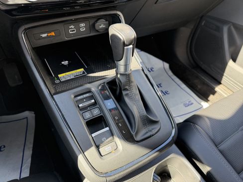 Used 2024 Honda CR-V EX-L image 16