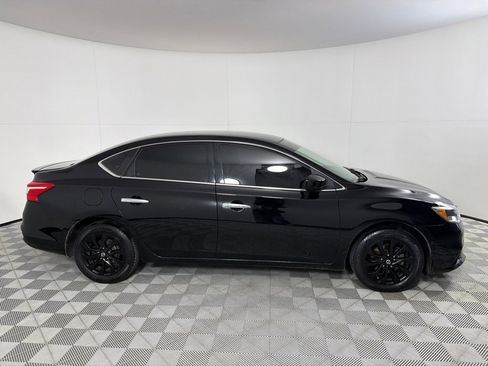 Used 2018 Nissan Sentra S w/ S Midnight Style Package image 4