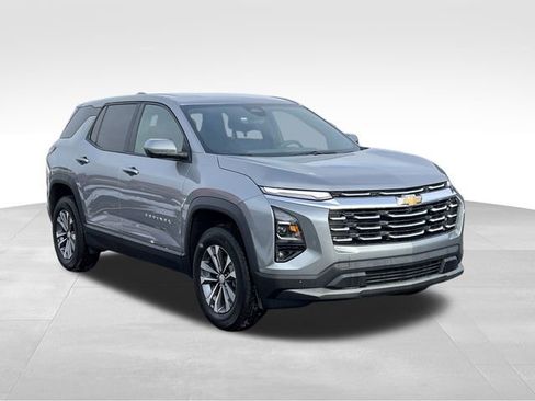 Certified 2025 Chevrolet Equinox LT w/ Safety and Technology Package image 5