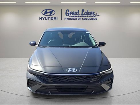 New 2026 Hyundai Elantra Sport FWD image 8