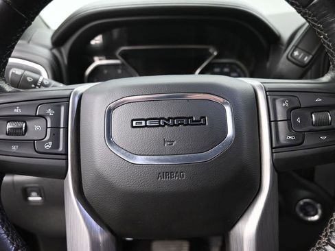 Used 2020 GMC Sierra 2500 Denali w/ Denali Ultimate Package image 17