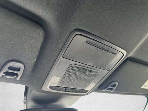 Used 2024 Honda Pilot Sport image 17