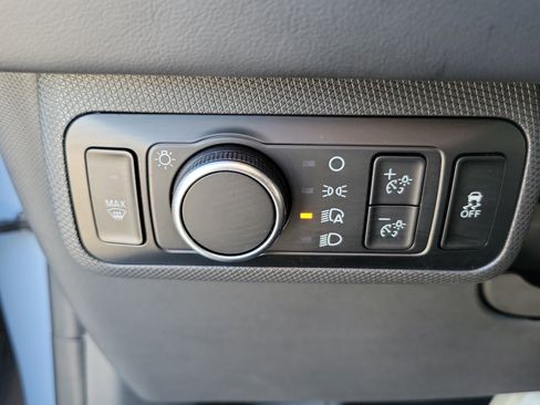 Used 2024 Ford Mustang Mach-E Select image 27