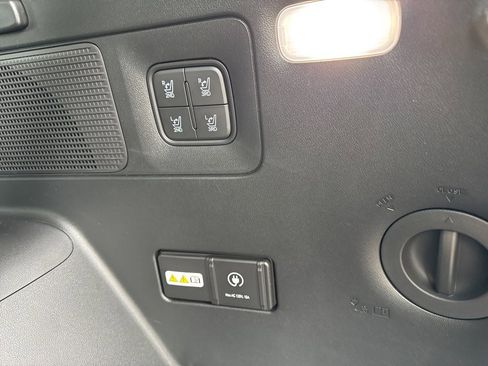 Used 2026 Hyundai Ioniq 9 Calligraphy image 12