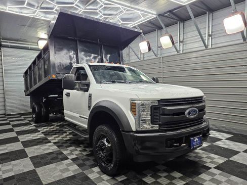 Used 2019 Ford F550 2WD Regular Cab Super Duty image 3