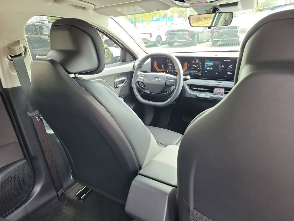 New 2026 Kia K4 EX FWD image 13
