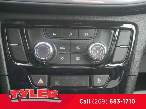 Used 2019 Buick Encore Preferred FWD image 31